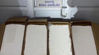 Konya’nın Akşehir ilçesinde polisin operasyonunda 92 bin adet doldurulmuş kaçak