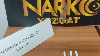 Yozgat’ta uyuşturucu operasyonunda 2 şüpheli gözaltına alındı. İl Emniyet Müdürlüğü