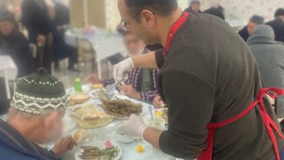 Aksaray Aile ve Sosyal Hizmetler İl Müdürü Nurettin Ulaş, yaşlılarla