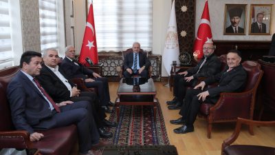 Aksaray Valisi Mehmet Ali Kumbuzoğlu yerel basın temsilcilerini ağırladı!