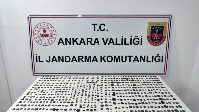 Ankara'nın Etimesgut ilçesinde tarihi eser kaçakçılığı yaptığı öne sürülen 2