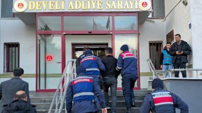 Kayseri'nin Develi ilçesinde, terör örgütü PKK/KCK propagandası yaptığı iddia edilen