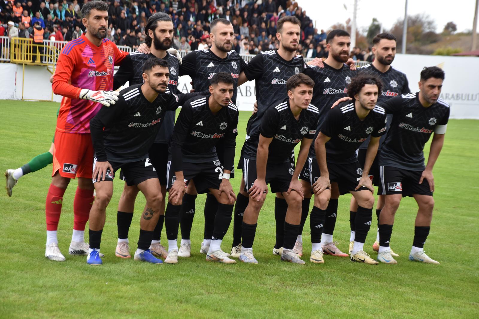 Aksarayspor zirvede: Serik’te 3-1’lik zafer!