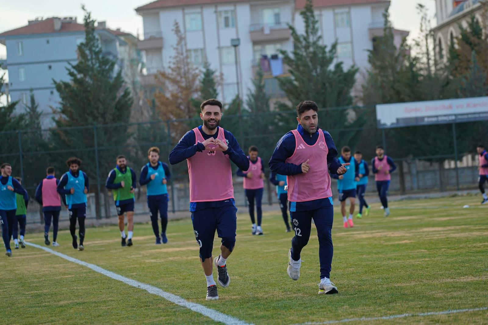 Lider Aksarayspor’da heyecanlı bekleyiş; Pazar günü kazanmak istiyor!