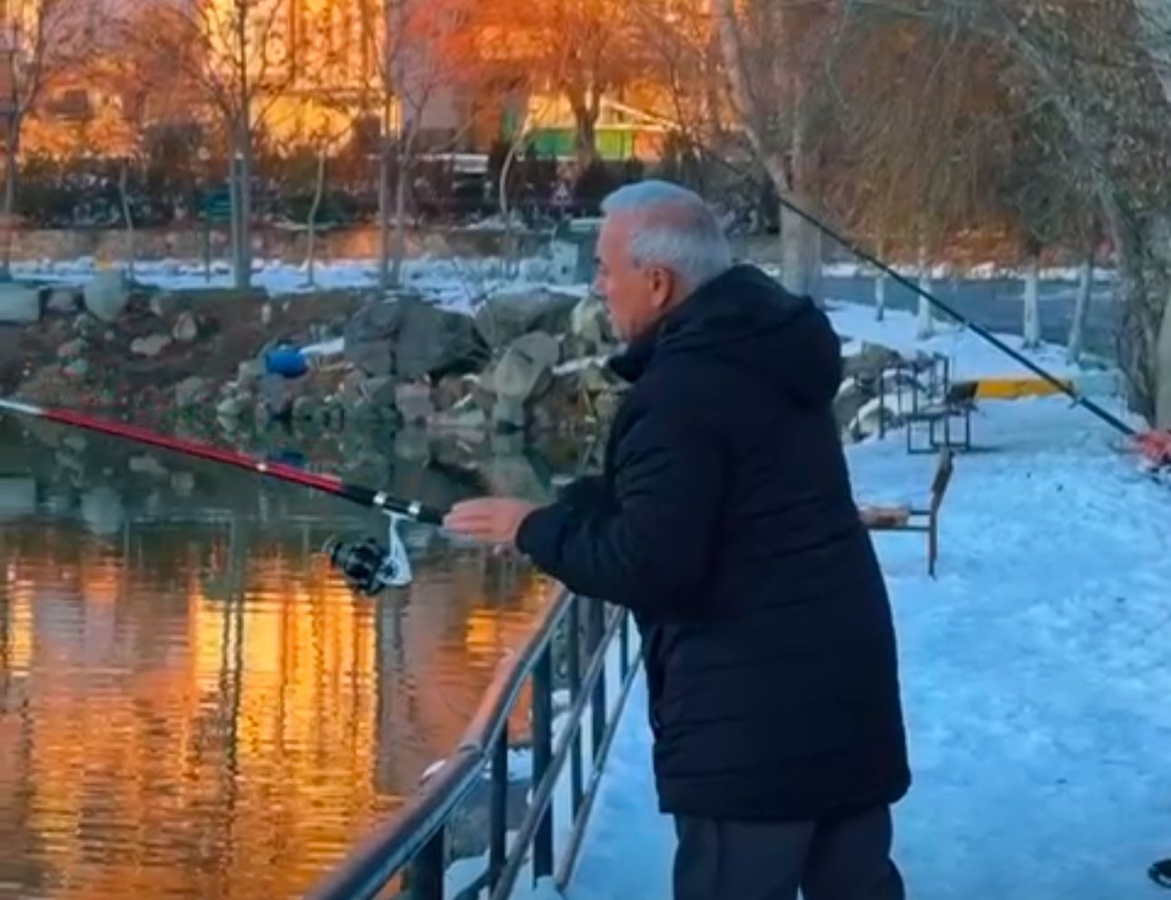 Aksaray Valisi Helvadere Gölü’nde Olta Attı: Karadeniz’de Hamsi Tutmuyoruz!