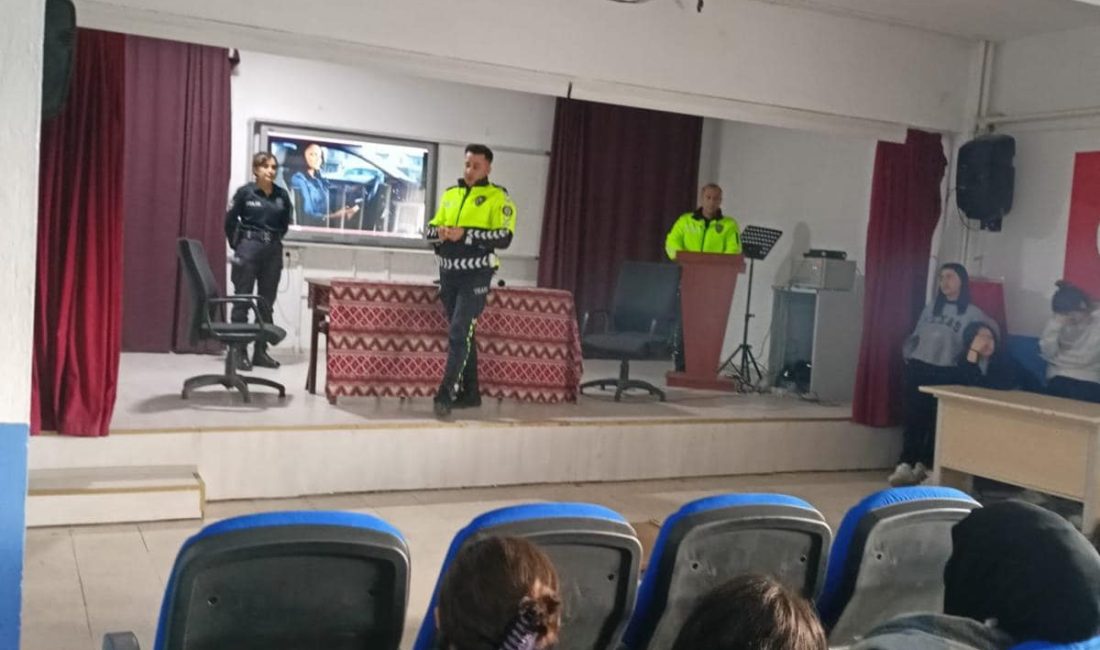 Trafikte hayat kurtaran bilgiler: Ağaçören Emniyeti öğrencilerle buluştu Ağaçören İlçe Emniyet Amirliğine bağlı Trafik Denetleme Büro Amirliği personelleri,