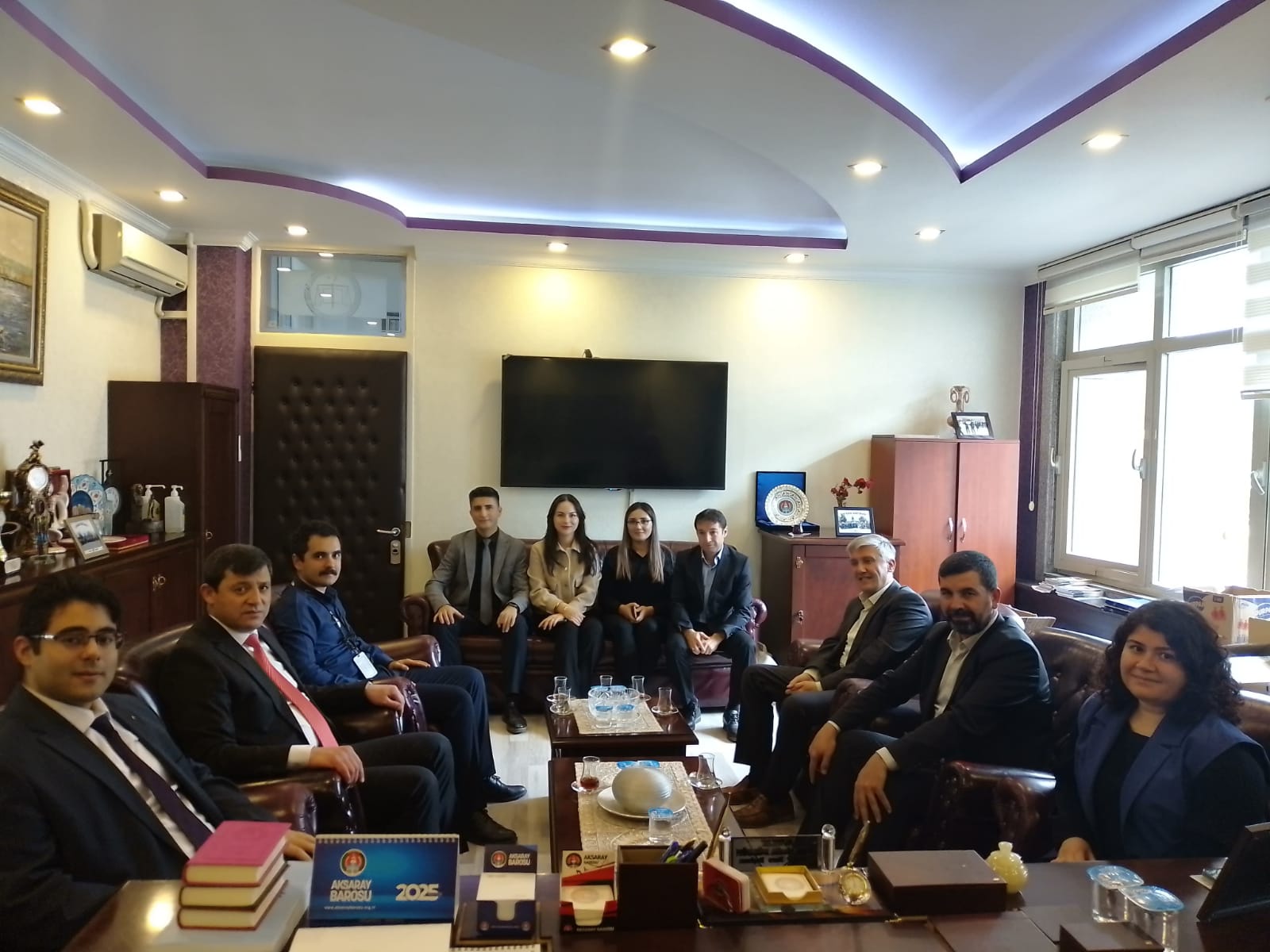 Aksaray Adliyesi'nde görev yapan yargı mensupları ve idari personel, Aksaray