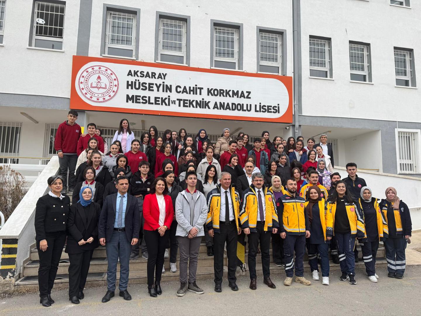 Fermuar sistemi ile yaşama yol ver etkinliği düzenlendi