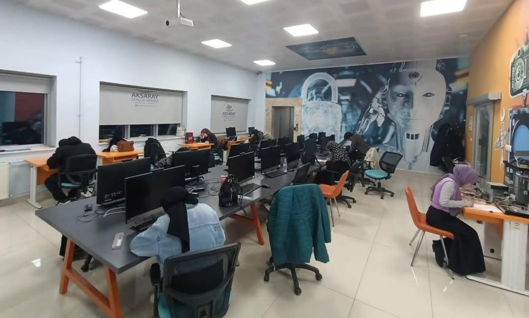 Aksaray Gençlik Merkezi'nde düzenlenen