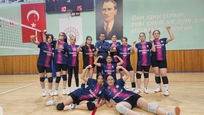 Aksaray Küçük Kızlar Voleybol Ligi’nde mücadele eden Ortaköy Yunus Emre