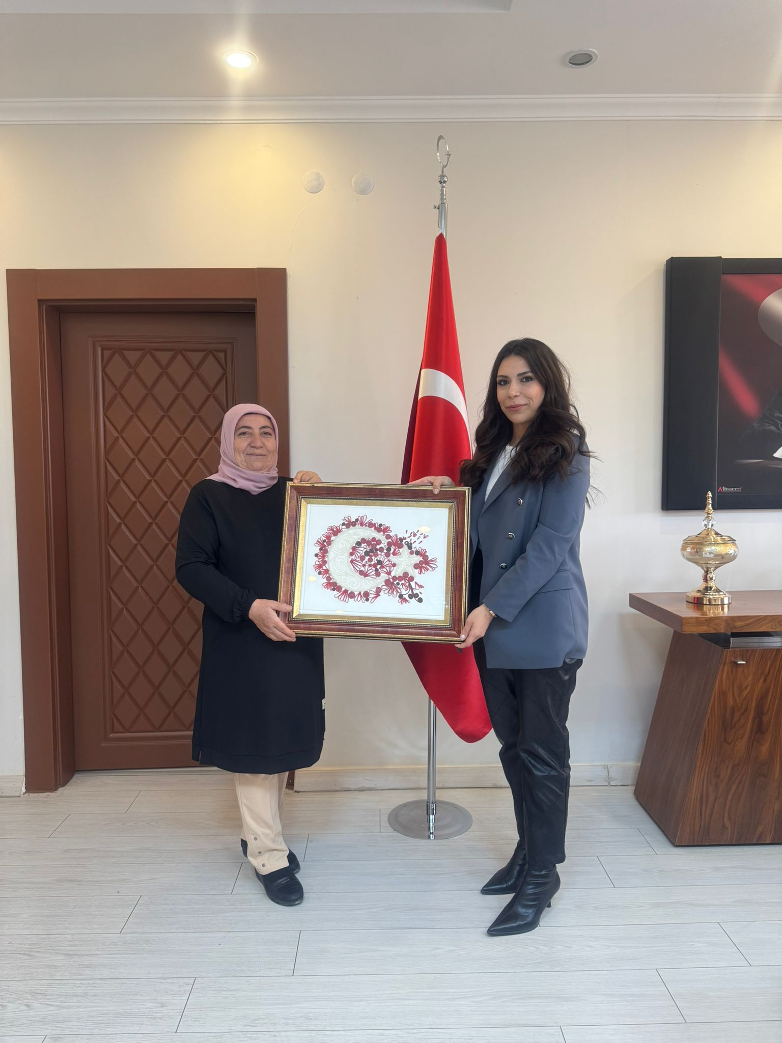 Sarıyahşi Kaymakamı, Şehit Eşi Cangül Kılıç’ı makamında ağırladı