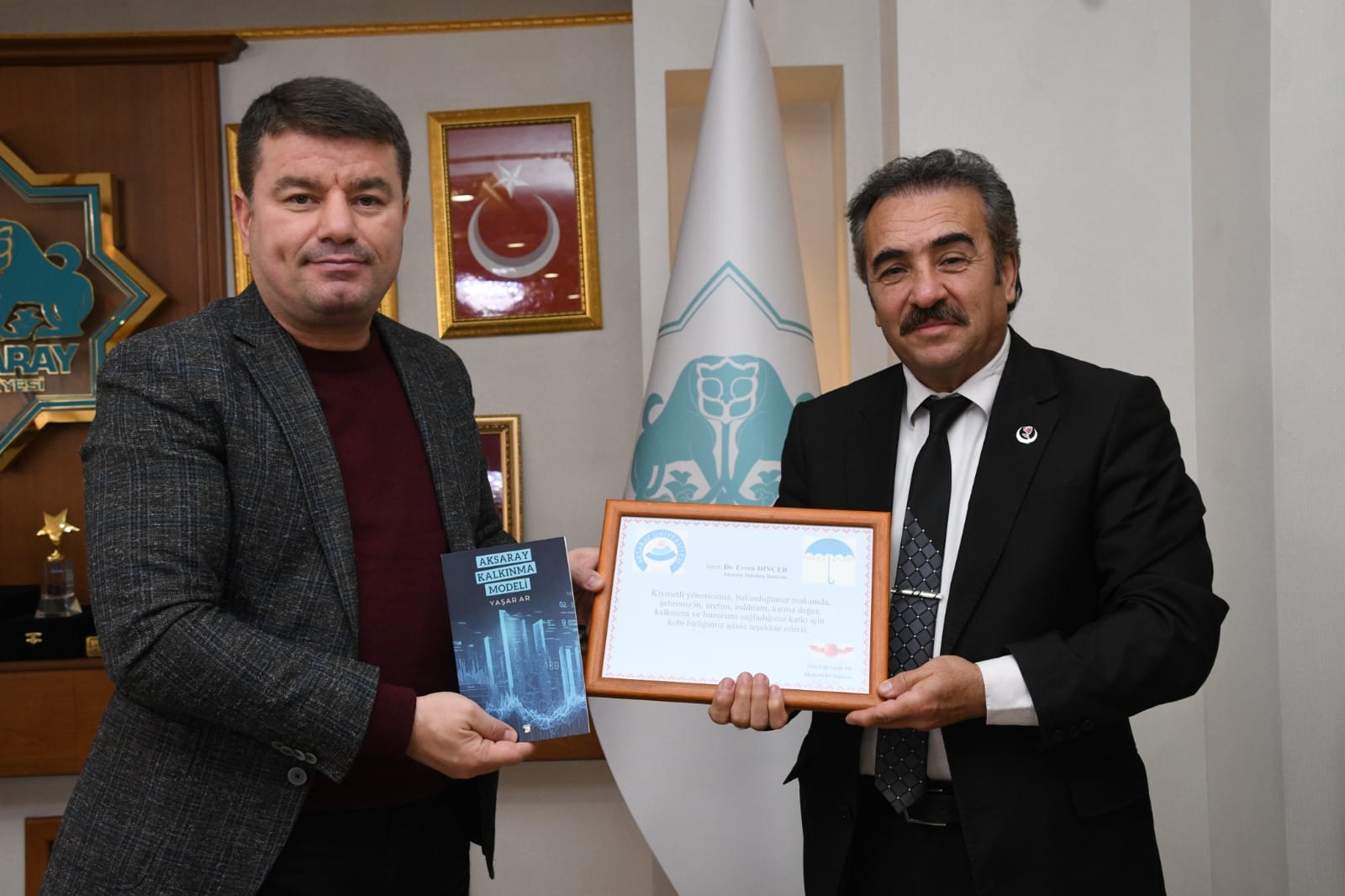 Büyük Birlik Partisi Aksaray İl Başkanı Yaşar Ar ve yönetim