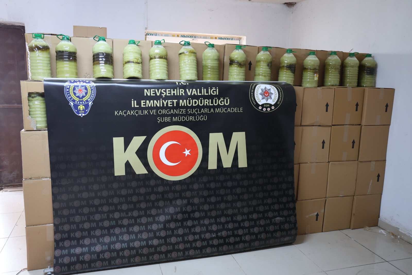 5 bin 370 litre sahte zeytinyağı ele geçirildi