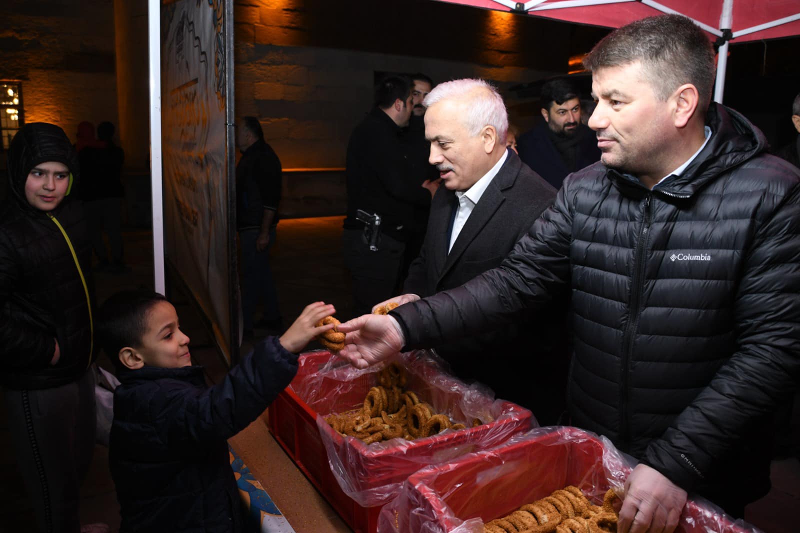 Başkan Dinçer, Vali Kumbuzoğlu ile kandil geleneğini bozmadı