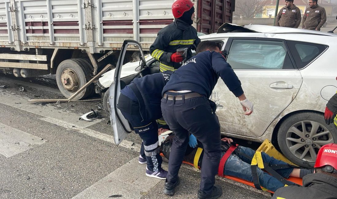 Konya'nın Kulu ilçesinde otomobil