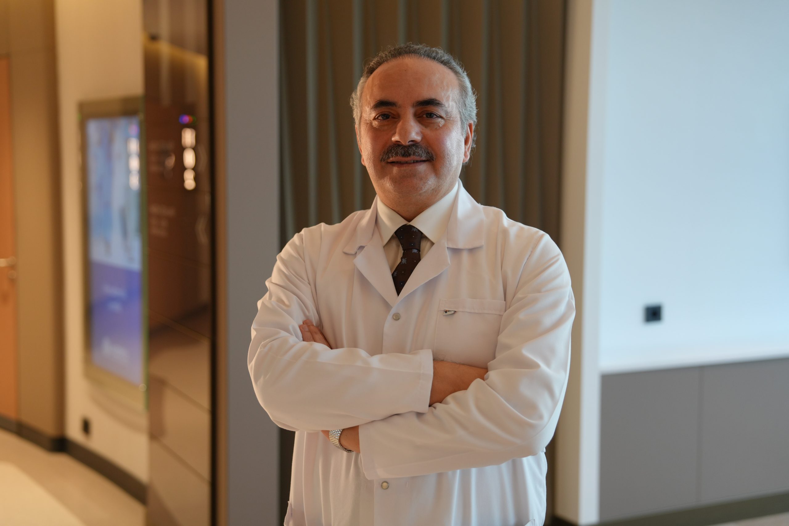 Çocuk Sağlığı ve Hastalıkları Uzmanı Doç. Dr. Yakup Çağ, kış