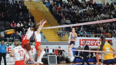 Türkiye Voleybol Federasyonu Vodafone Sultanlar Ligi’nin 17. hafta karşılaşmasında Aras