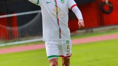 Beşiktaş, Serik Belediyespor’un yıldız sağ beki Abdurrahman Üresin’i transfer etti.
