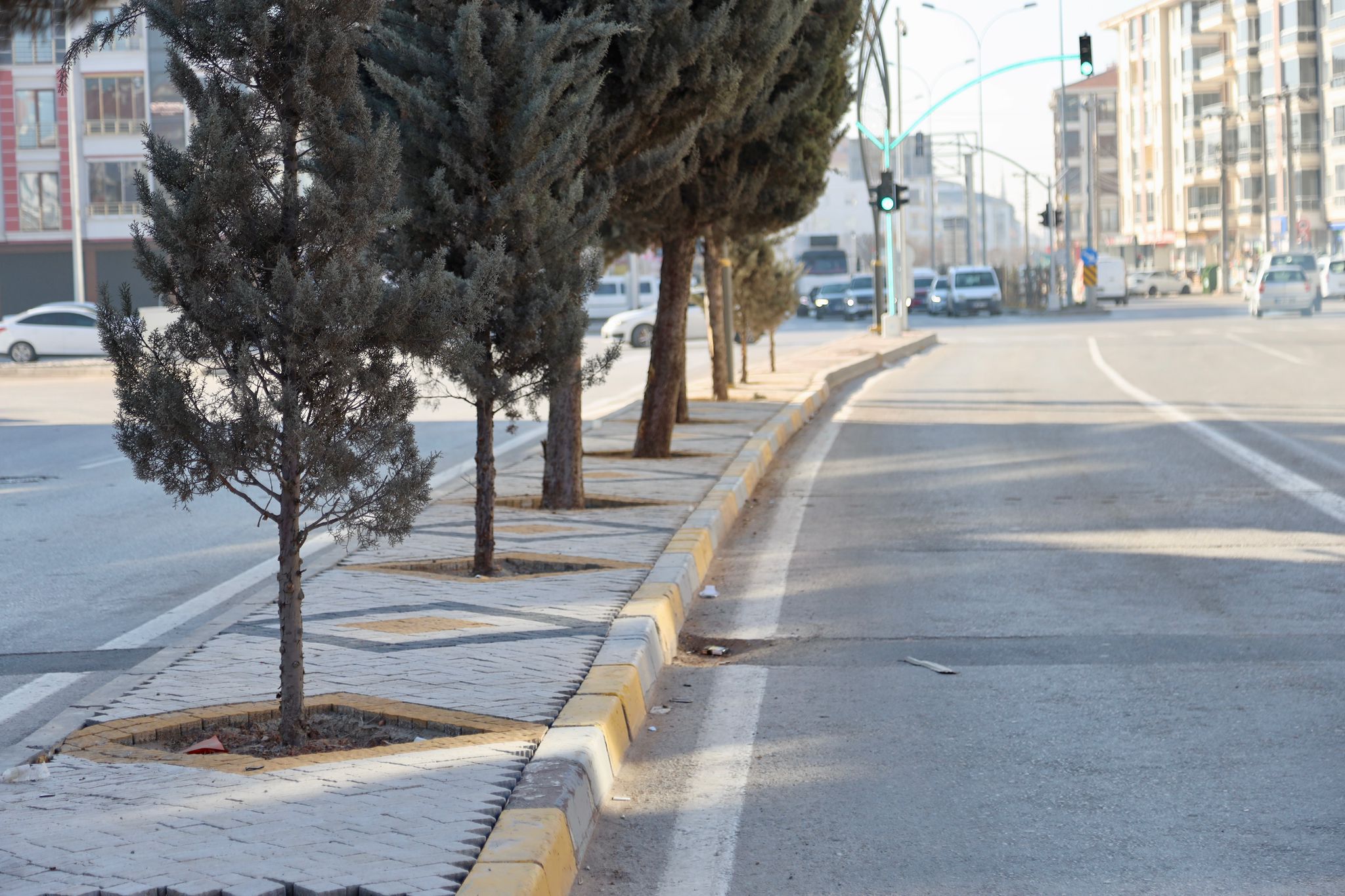 Aksaray Belediyesi’nden Acem Caddesi’ne estetik dokunuş