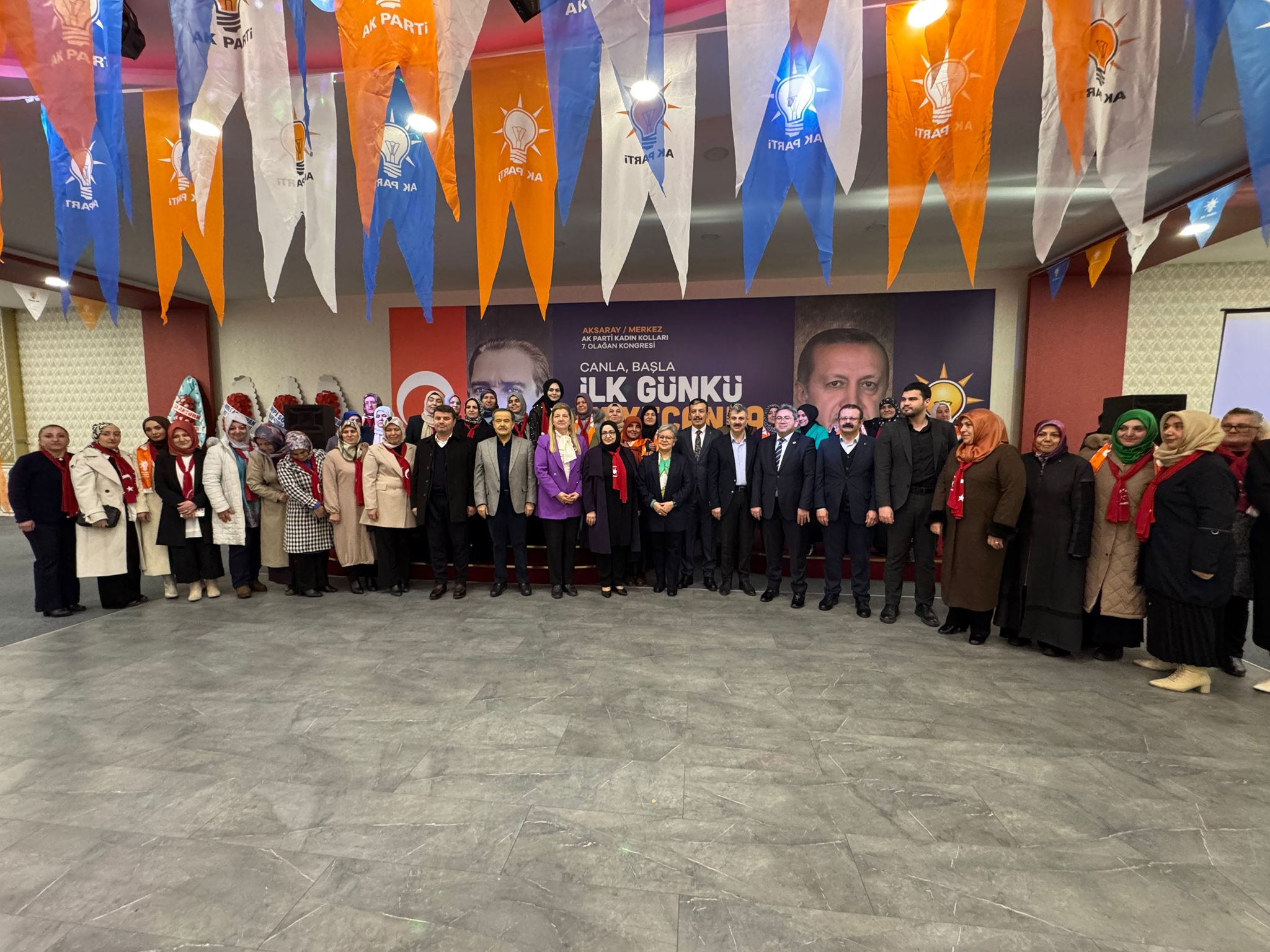 Ak Parti yeni kadın kolları başkanını seçti; Şenay Demir