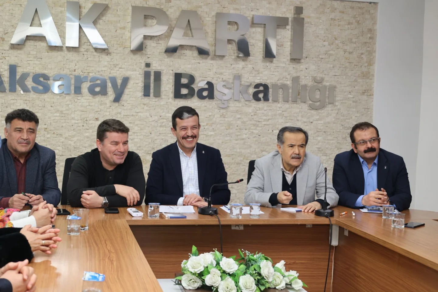 AK Parti Aksaray’da güçlü kadrolarla geleceğe yürüyor
