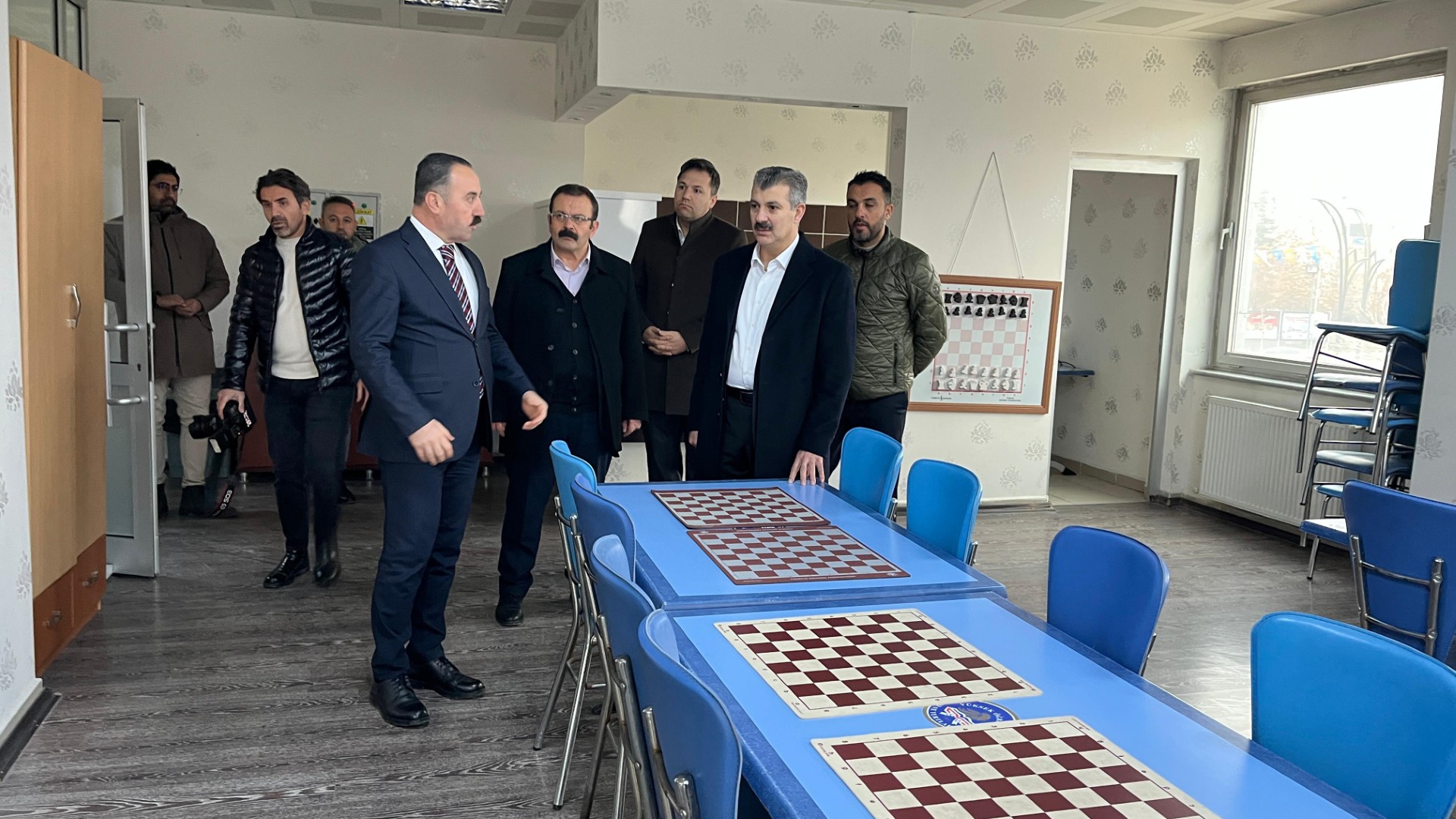 Milletvekili Altınsoy gençlere müjdeyi verdi