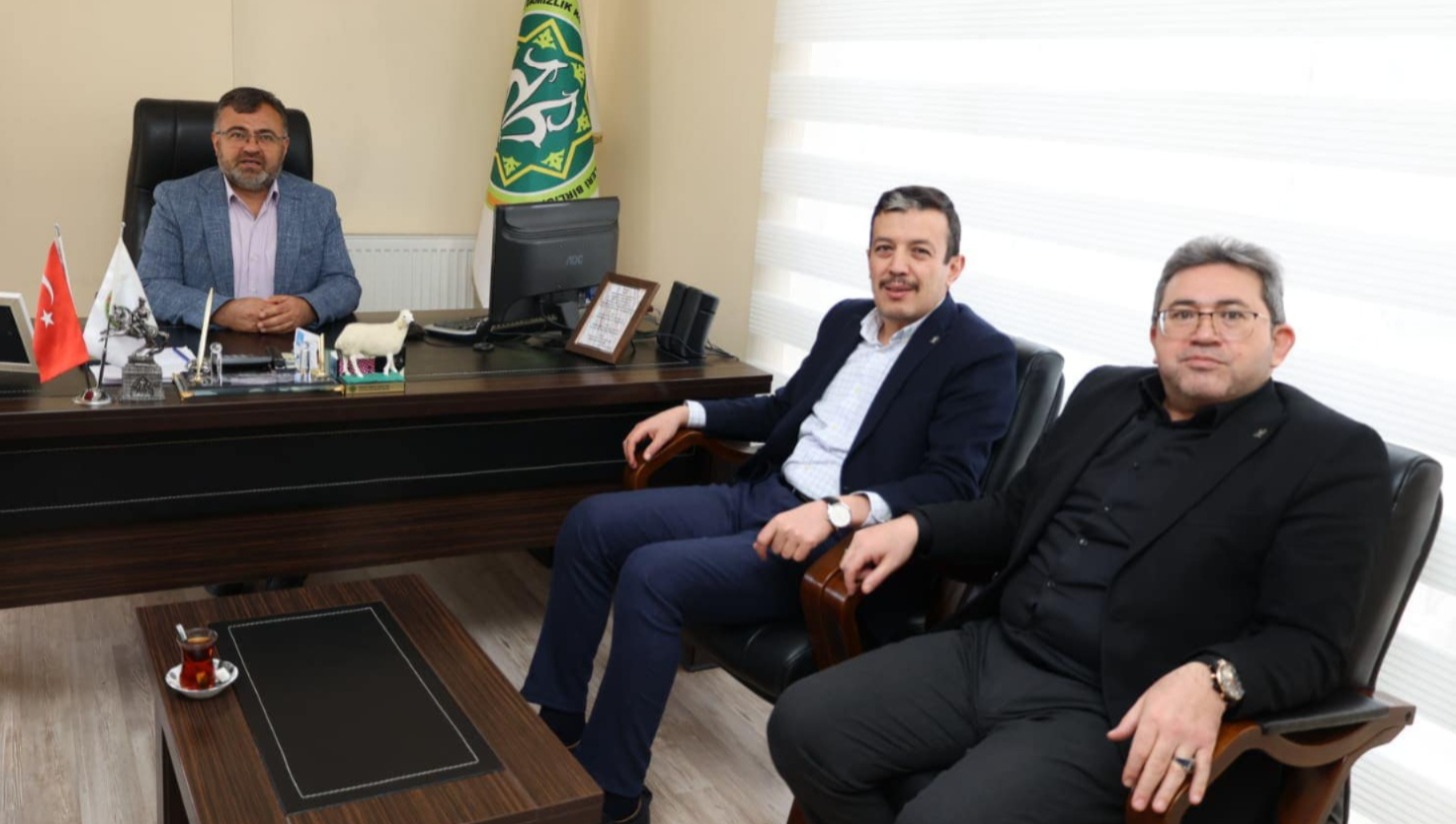 AK Parti heyetinden, Başkan Mahmut Aktürk’e hayırlı olsun ziyareti 