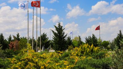 Aksaray Üniversitesi tarafından düzenlenen "Ergenlikten Yetişkinliğe: Kendini Keşfetme Yolculuğu" etkinliği