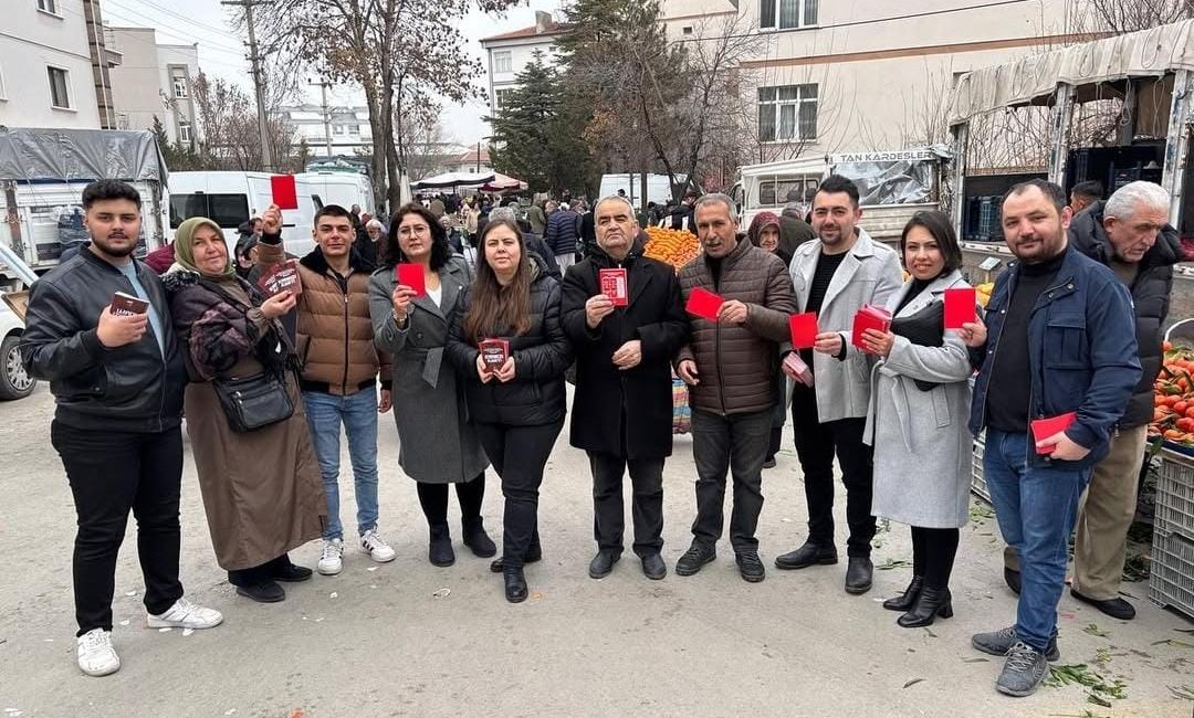 Cumhuriyet Halk Partisi Aksaray İl Başkanlığı, vatandaşlarla bir araya gelerek