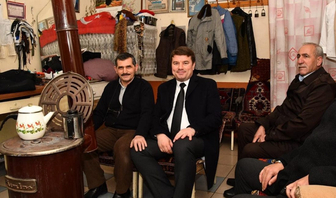 Aksaray Belediye Başkanı Evren Dinçer, yeni haftaya esnaf ziyaretleriyle başlayarak