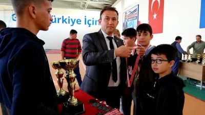 Eskil'de sporun çehresini değiştiren çalışmalarla dikkat çeken Eskil İlçe Spor