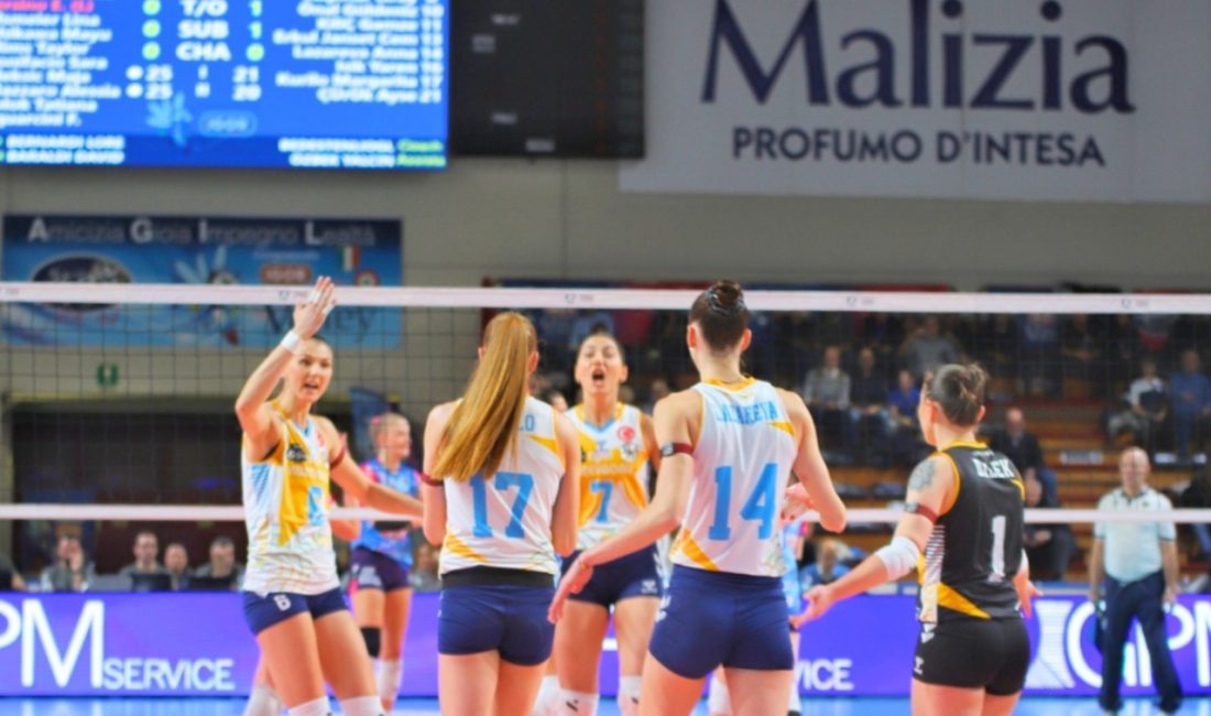 Türkiye'yi CEV Cup'ta temsil