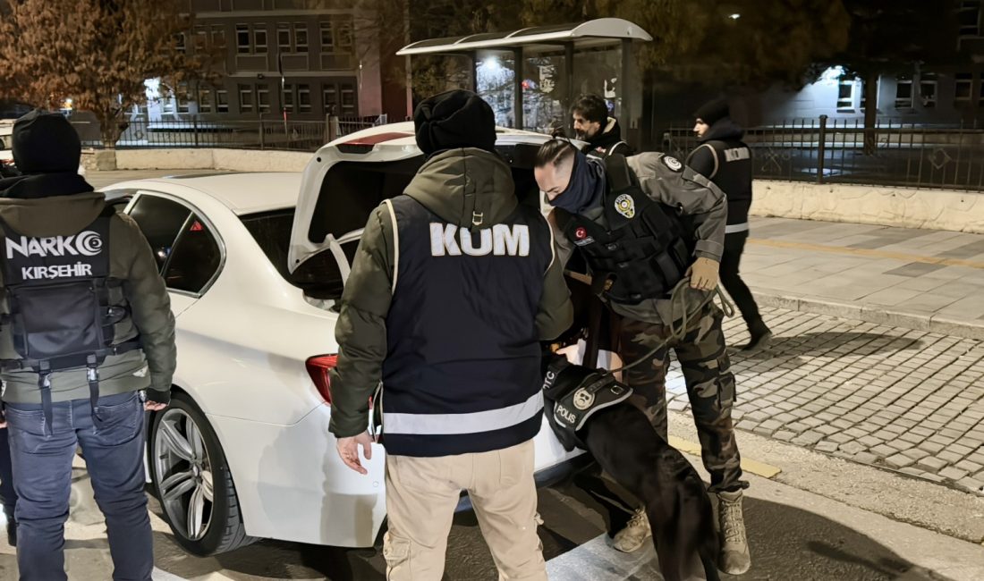 Kırşehir'de polis ekiplerinin yılbaşı