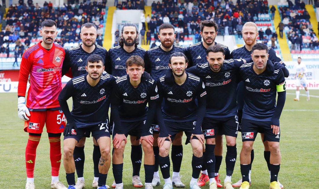 Aksarayspor bugün şehrin yöneticileri teknik kadro ve gazeteciler tarafından mercek