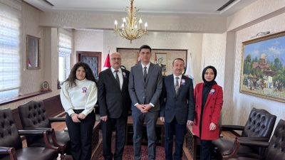 Güzelyurt İlçe Mal Müdürü Süleyman Aral ve beraberindeki personel, Vergi