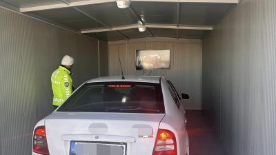 Niğde'de sürücü ve yolculara trafik kuralları hakkında bilgi verildi.