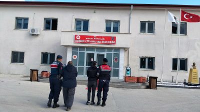 Eskişehir'in Odunpazarı ilçesinde iş makinesiyle sit alanında izinsiz kazı yaparken
