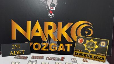 Yozgat'ta uyuşturucu satıcılarına yönelik operasyonda gözaltına alınan 3 zanlı tutuklandı.