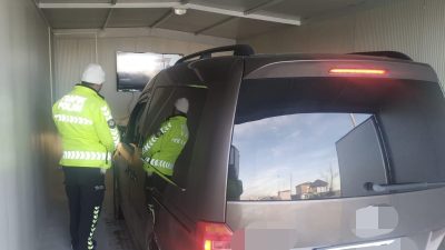  Niğde’de sürücü ve yolculara trafik kuralları hakkında bilgi verildi. Valilikten