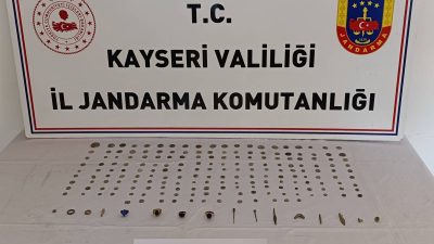 Kayseri'de tarihi eser olduğu değerlendirilen 208 obje ele geçirildi, 1