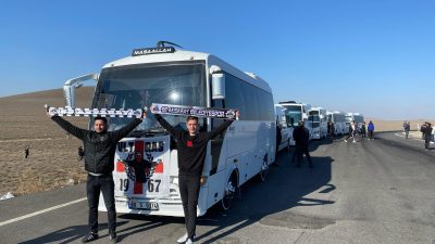 Aksaray Spor taraftarları, takımlarını desteklemek için Karaman’a hareket etti. Bugün