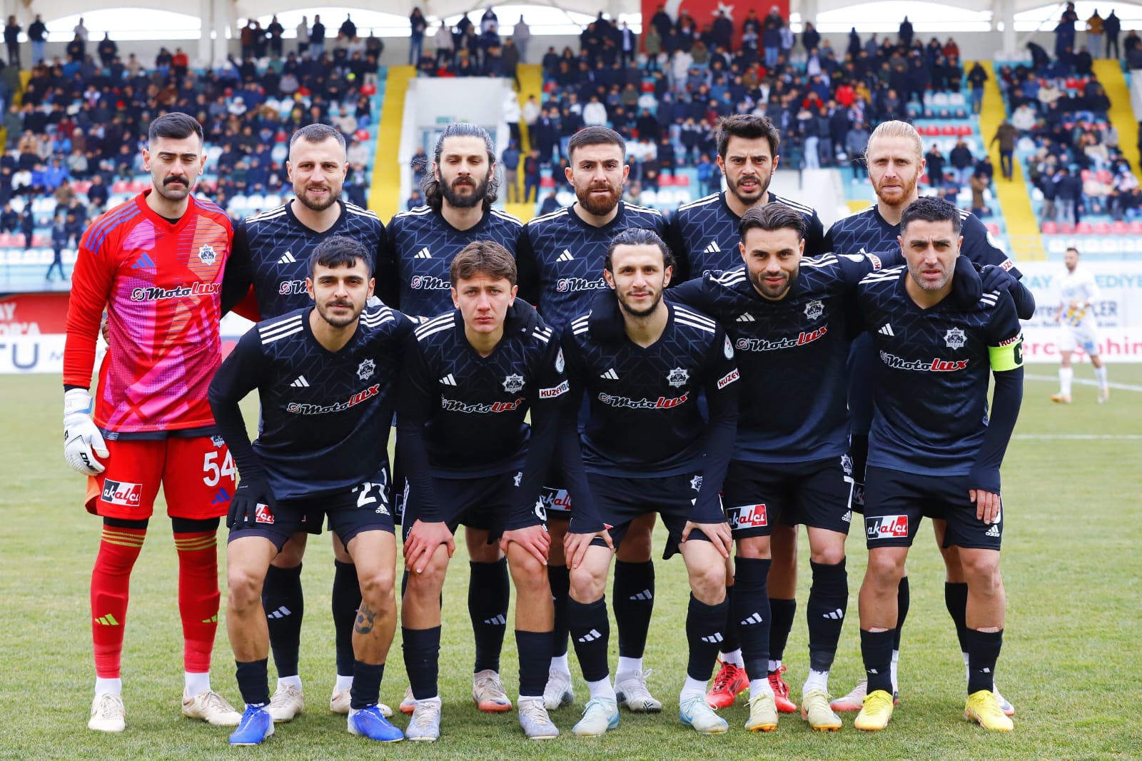 Aksarayspor liderlik için sahada: İlk 11’ler belli oldu!