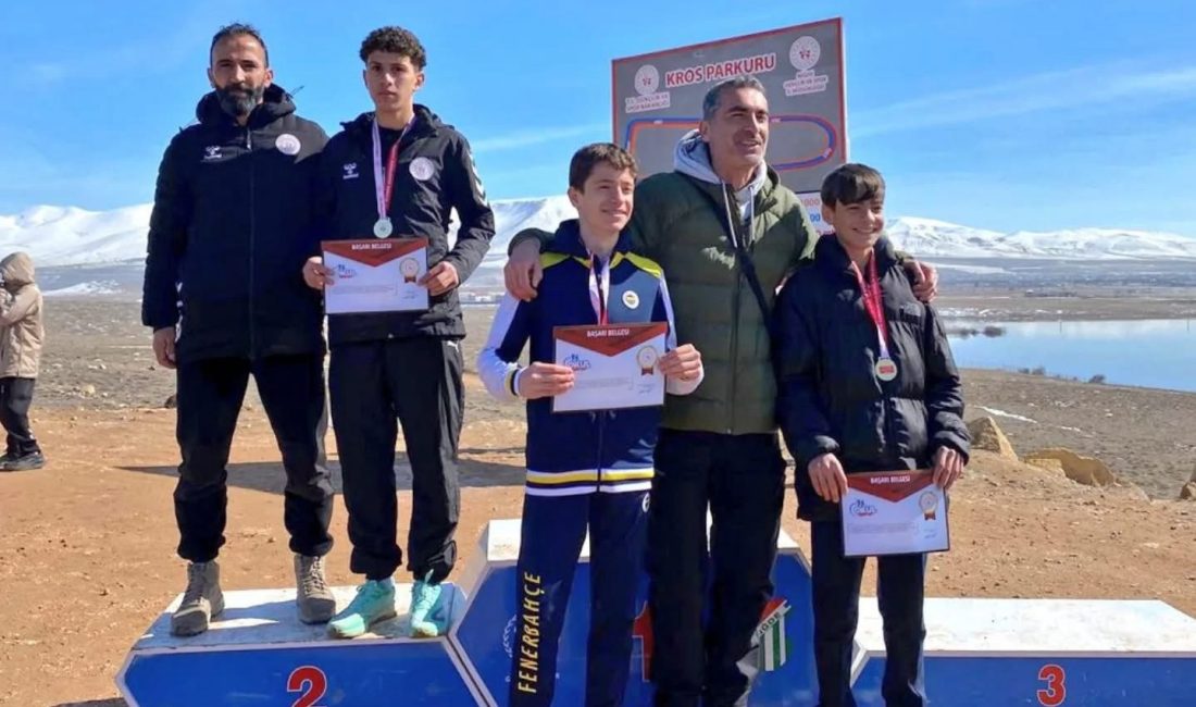 Anadolu Kız İmam Hatip Lisesi Takımı 3000 m’de 3. Oldu,