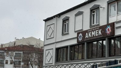 Aksaray Belediyesi tarafından sunulan AKMEK kursları, kadınların meslek edinmelerine ve