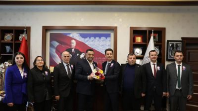 Vergi Haftası dolayısıyla Aksaray Defterdarı Ahmet Günçavdı, Vergi Dairesi Müdürü