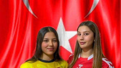 Aksaray Belediyespor Hentbol Takımı’nın genç yetenekleri Dilek Kestek ve kaleci
