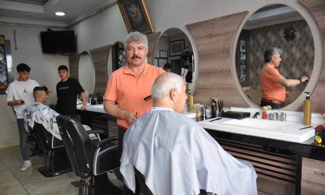Aksaray Berberler, Kuaförler ve