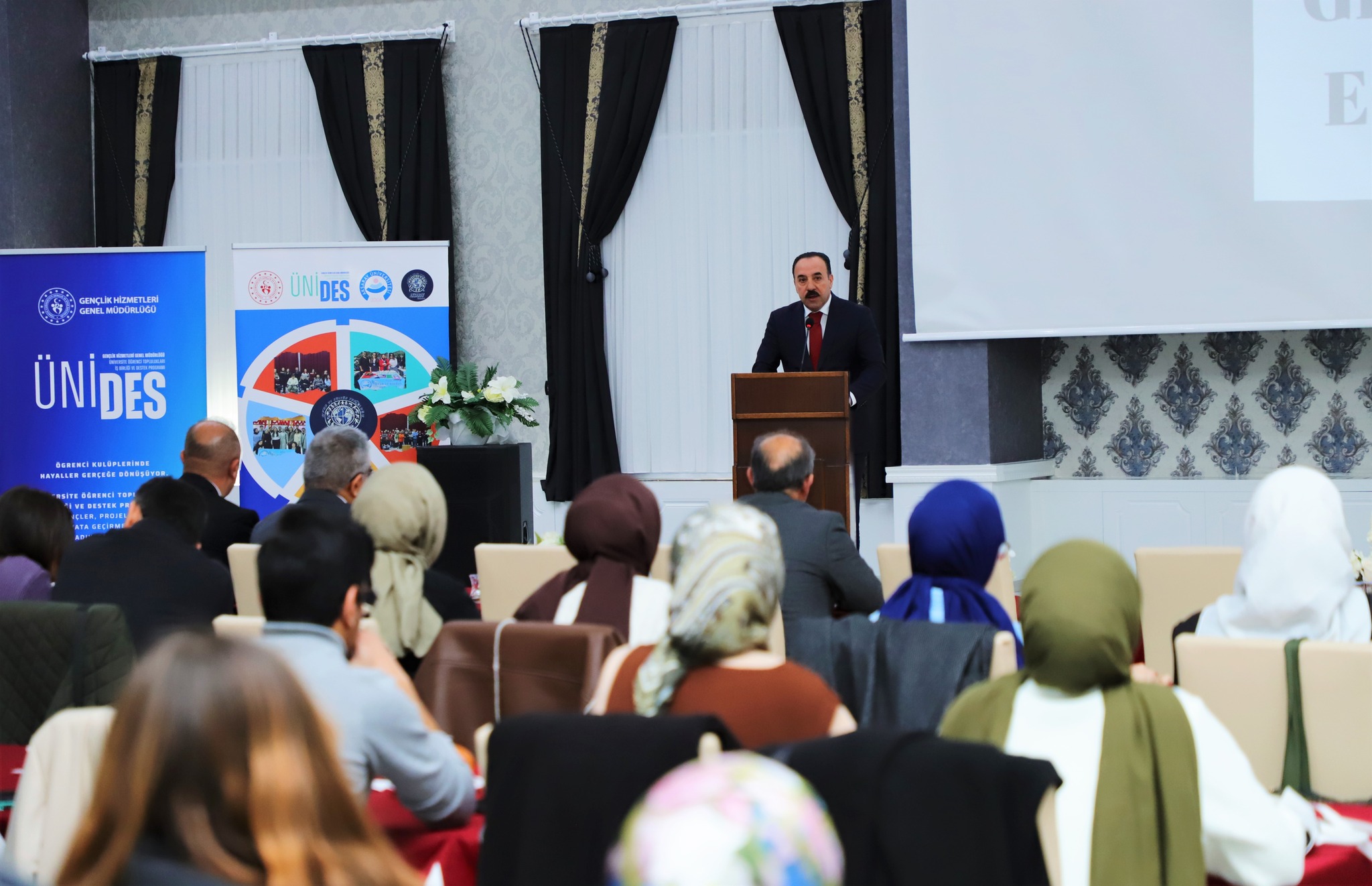 Aksaray Üniversitesi’nde, Milli Eğitim Bakanlığı tarafından desteklenen Öğrenci Toplulukları İşbirliği