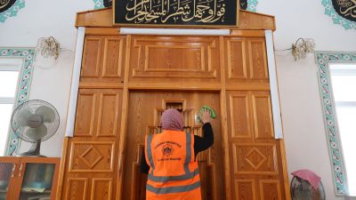Aksaray Belediyesi, vatandaşların huzur içinde ibadetlerini yerine getirebilmeleri amacıyla cami