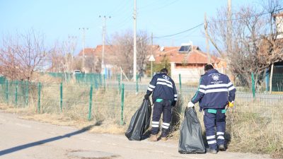 Aksaray Belediyesi, çevre temizliği konusunda vatandaşları duyarlı olmaya çağırdı. Belediyenin